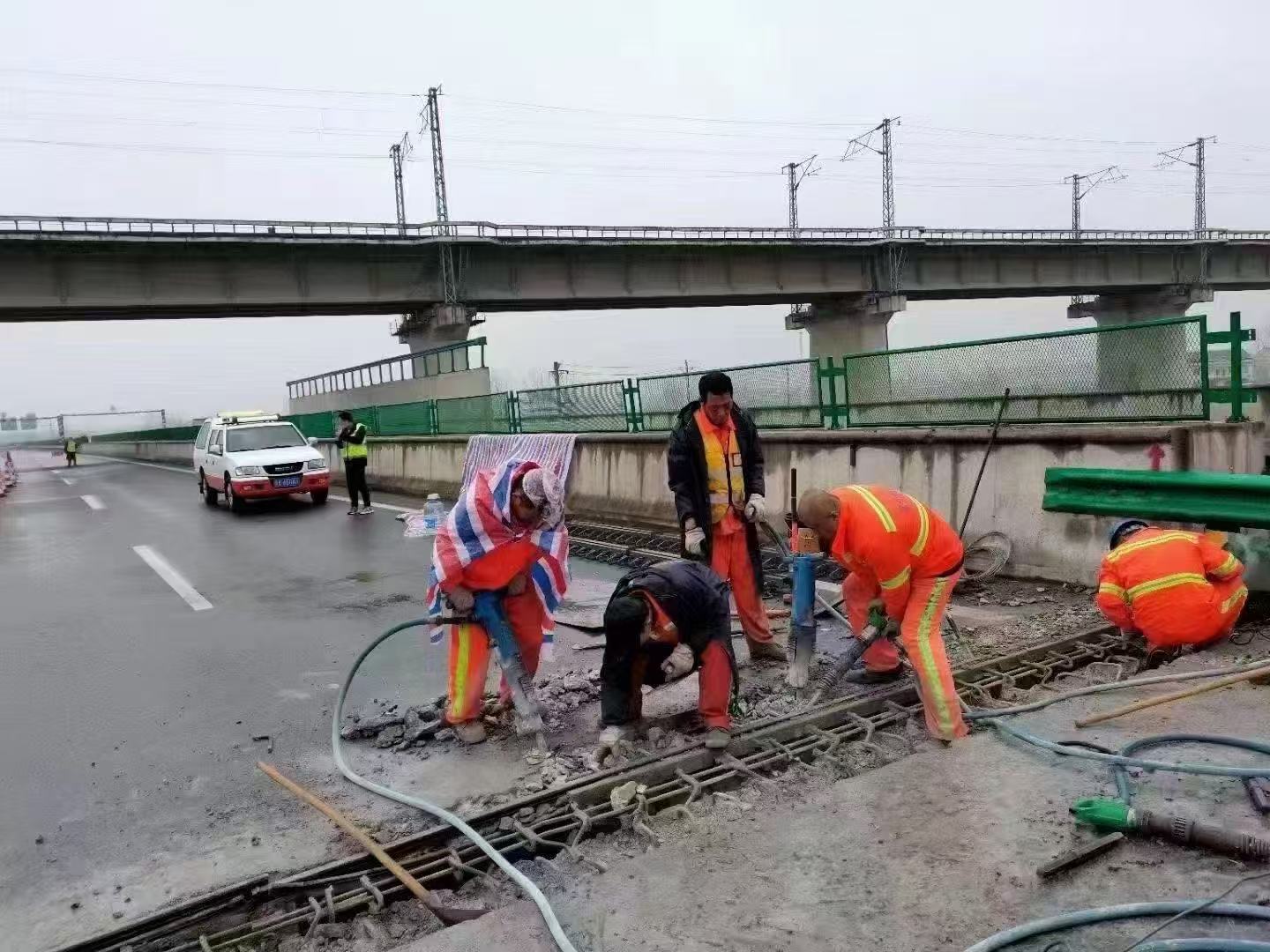 衢州桥梁伸缩缝抢修料